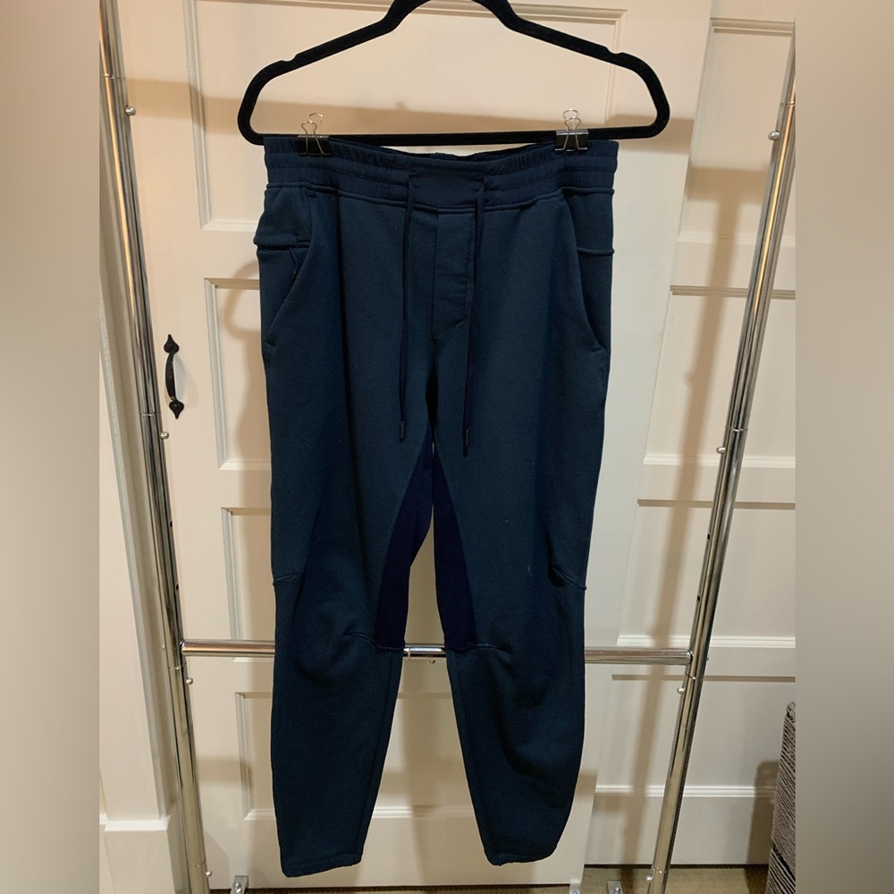 Men’s Navy Lululemon joggers